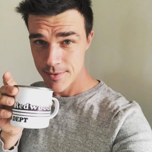 Finn Wittrock biografia: chi è, età, altezza, peso, figli, moglie, Instagram e vita privata