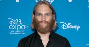 Wyatt Russell biografia: chi è, età, altezza, peso, figli, moglie, Instagram e vita privata