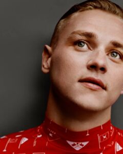 Ben Hardy biografia: chi è, età, altezza, peso, fidanzata, Instagram e vita privata