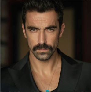 İbrahim Çelikkol biografia: chi è, età, altezza, peso, figli, moglie, Instagram e vita privata