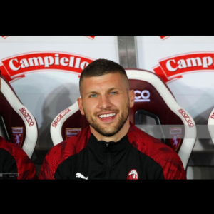 Ante Rebić biografia: chi è, età, altezza, peso, tatuaggi, figli, moglie, Instagram e vita privata