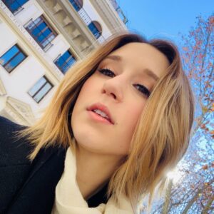 Taissa Farmiga biografia: chi è, età, altezza, peso, fidanzato, carriera, Instagram e vita privata