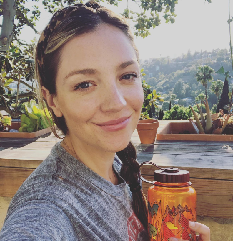 Abby Elliott biografia: chi è, età, altezza, peso, figli, marito ...