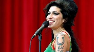 Amy Winehouse chi era: biografia, carriera, canzoni, vita privata, morte e eredità