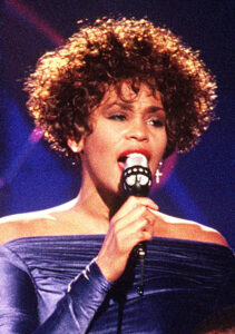 Whitney Houston chi era: biografia, carriera, film, figlia, vita privata, causa e data morte