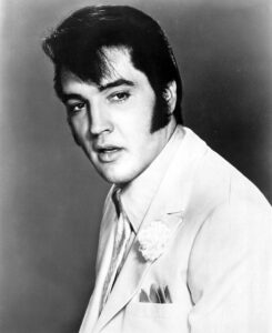 Elvis Presley chi era: biografia, età, carriera, eredità, figlia, moglie, causa e data morte