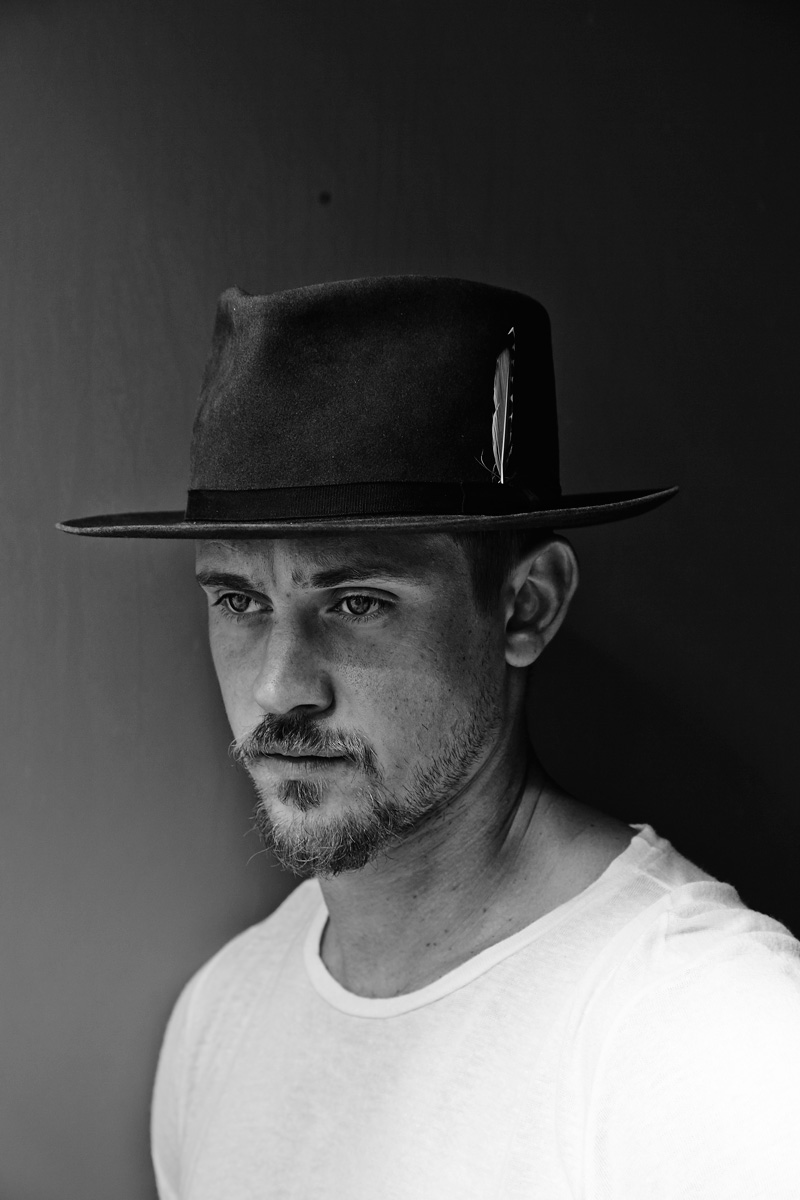 Boyd Holbrook biografia: chi è, età, altezza, peso, figli, moglie ...