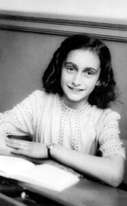 Chi era Anna Frank? Biografia, Diario, Storia, chi l'ha tradita, causa e data morte