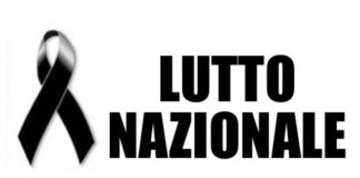 Cosa significa Lutto Nazionale? Significato, Implicazioni, Utilizzo e esempi di lutto